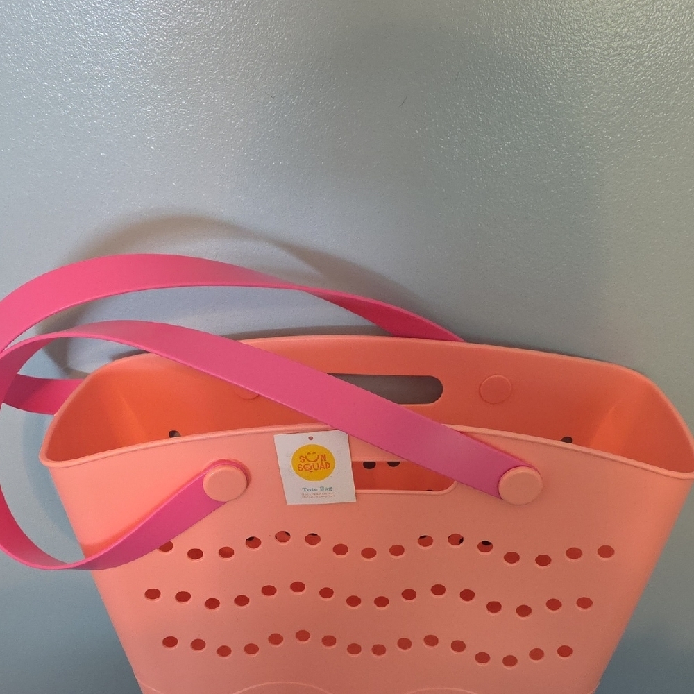 Sun Squad Coral and Fuchsia Beach Tote - Picture 3 of 4
